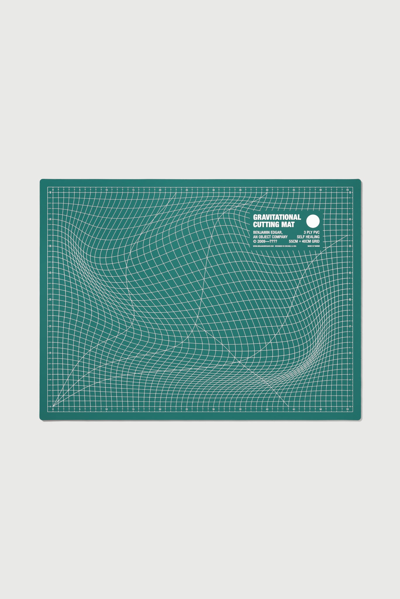 Gravitational Cutting Mat