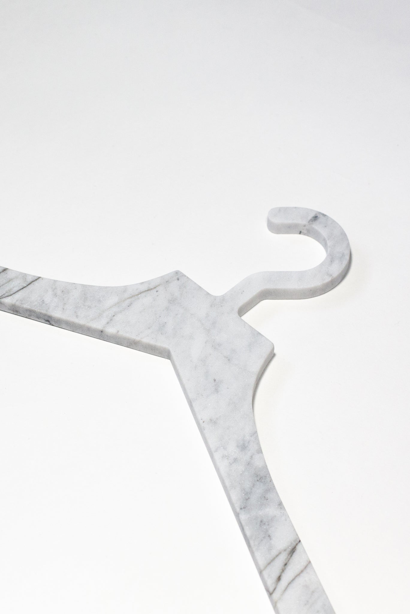 Hanger in Carrara Marble