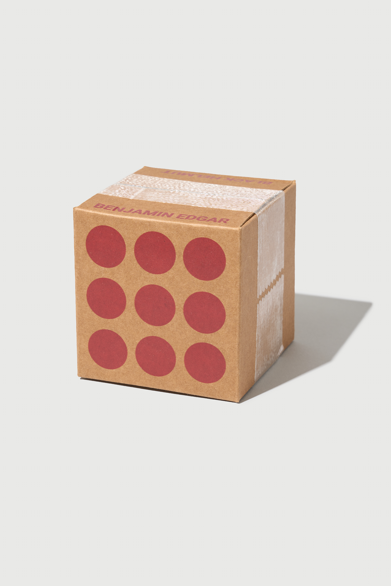 BLACK HELMUT & BENJAMIN EDGAR CANDLE