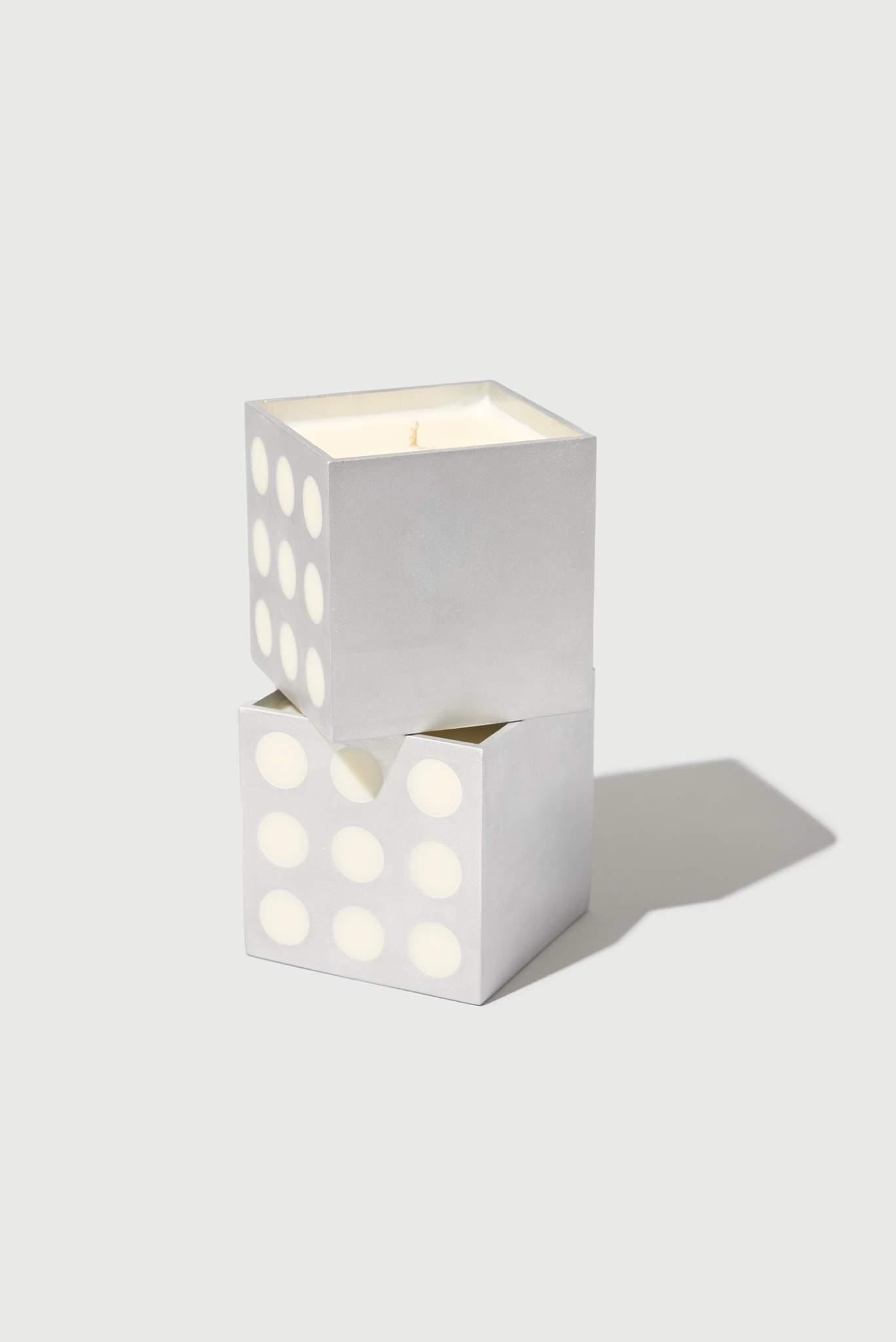 BLACK HELMUT & BENJAMIN EDGAR CANDLE